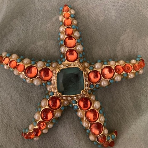 Kenneth Jay Lane Starfish Brooch - Picture 3 of 6